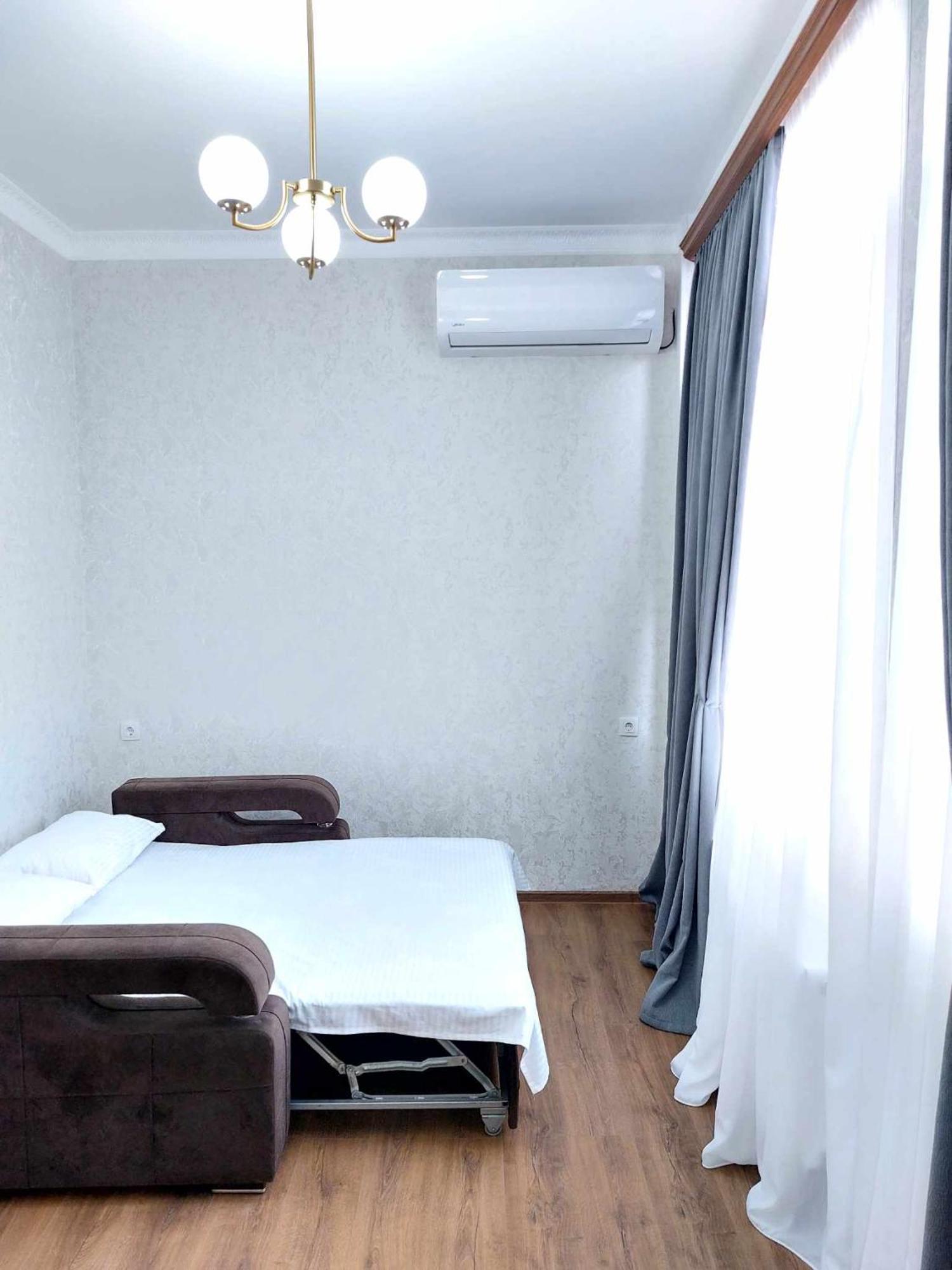 Dodo-Inga'S Apartment Тбилиси Екстериор снимка